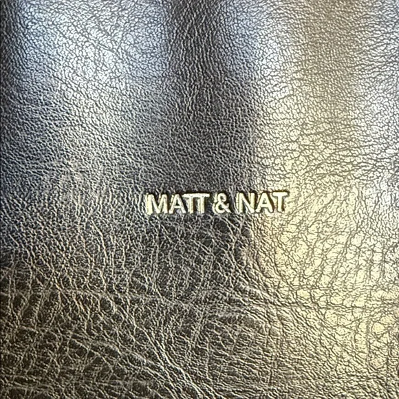 Matt & Nat Sleek Black Leather Tote - Picture 4 of 5